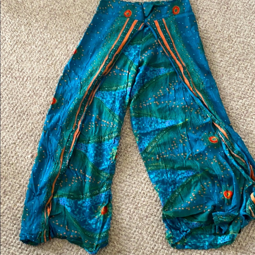Slit Thai pants